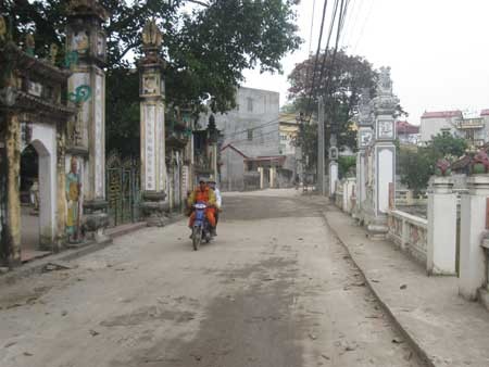 Pola pedesaan baru di kecamatan Thanh Van, kota Hanoi-realisasi dari aspirasi rakyat - ảnh 1
