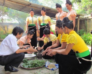 Che Can-dukuh budaya dan wisata, satu cara pembangunan pedesaan baru di provinsi Dien Bien - ảnh 3
