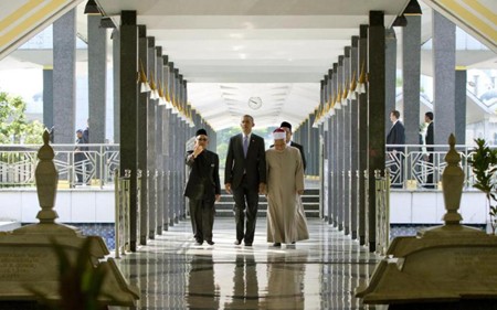 Presiden Amerika Serikat Barack Obama mengunjungi Malaysia - ảnh 1