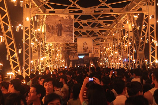 Kesan terhadap kesenian multi-etnis dalam Festival Hue 2014 - ảnh 1