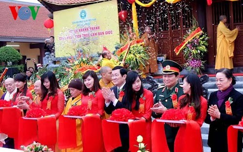 Presiden Truong Tan Sang menghadiri upacara presmian pagoda Phat Tich Truc Lam dukuh Gioc - ảnh 1