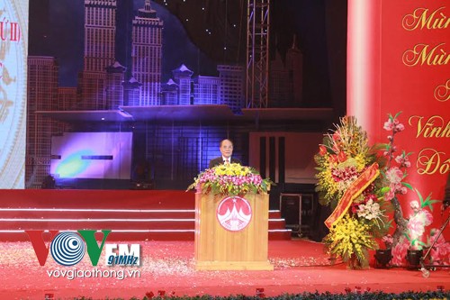 Ketua MN Nguyen Sinh Hung menghadiri upacara peringatan ulang tahun ke-65 Hari Berdirinya provinsi Vinh Phuc - ảnh 1