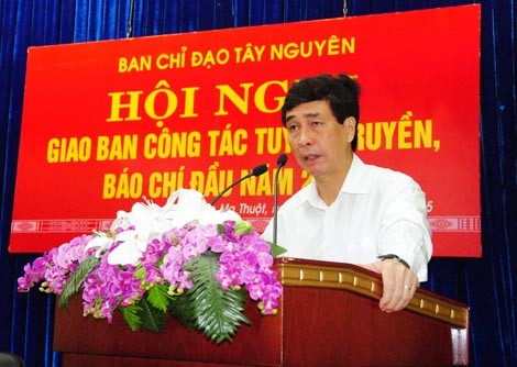 Pers menyosialisasikan dan memuji orang yang berprestise dan pemuka agama tipikal di daerah Tay Nguyen - ảnh 1