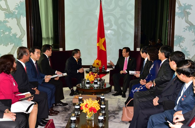 Pemerintah Vietnam menciptakan syarat sebaik-baiknya kepada para investor asing  - ảnh 1