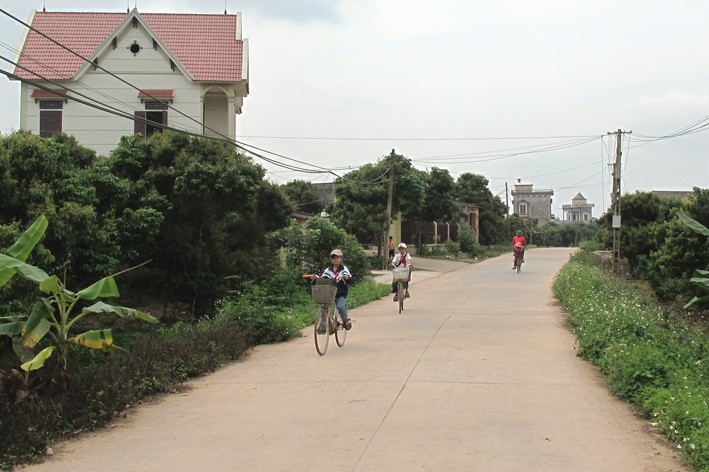 Kabupaten Hiep Hoa, provinsi Bac Giang membangun pedesaan baru dari kebulatan pendapat di kalangan rakyat - ảnh 1
