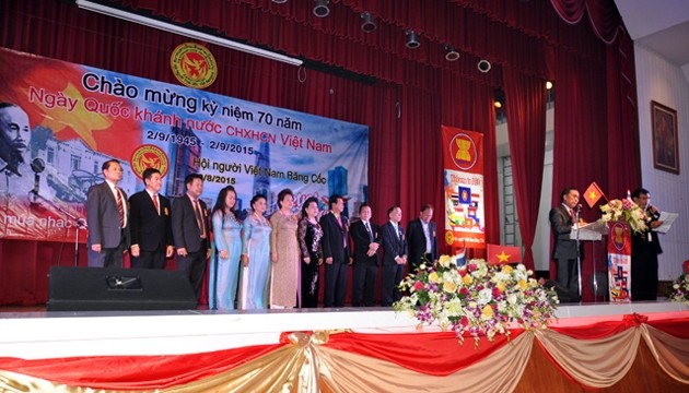 Kaum diaspora Vietnam di Thailand selalu berkiblat ke Tanah Air - ảnh 1