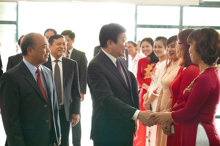 Presiden Truong Tan Sang melakukan temu kerja dengan Asosiasi Petani Vietnam - ảnh 1