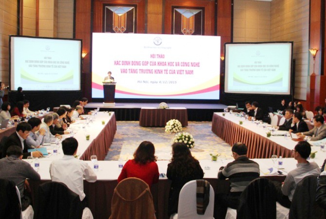 Menetapkan sumbangan ilmu pengetahuan dan teknologi pada pertumbuhan ekonomi Vietnam - ảnh 1