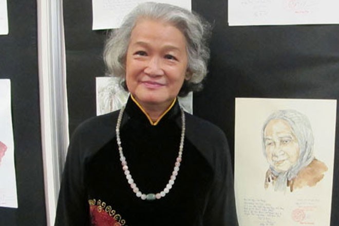 Pelukis wanita Dang Ai Viet membuat sketsa gambar Ibu Vietnam Heroik - ảnh 1
