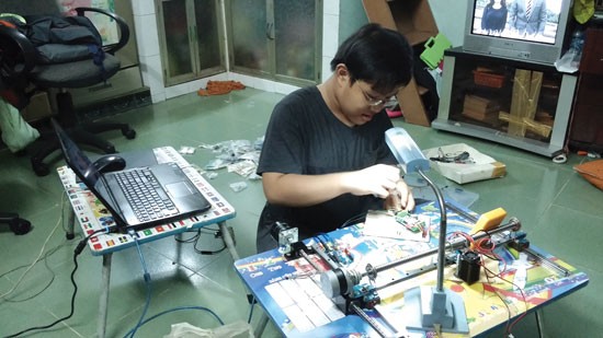 Nguyen Duong Kim Hao melakukan penelitian dan penciptaan untuk menjadi pemrogram komputer internasional - ảnh 1