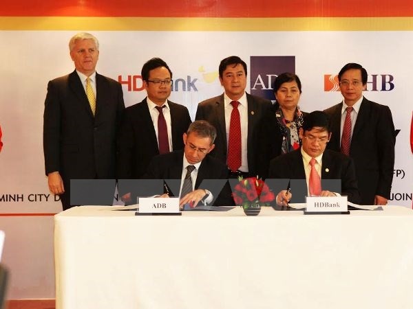ADB membantu aktivitas bantuan keuangan perdagangan di Vietnam - ảnh 1