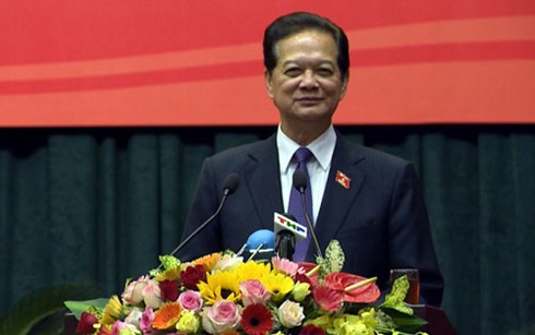 Mantan PM Nguyen Tan Dung melakukan kontak dengan para pemilih kota Hai Phong - ảnh 1