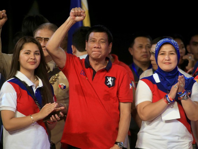  Calon Rodrigo Duterte mencapai kemenangan - ảnh 1