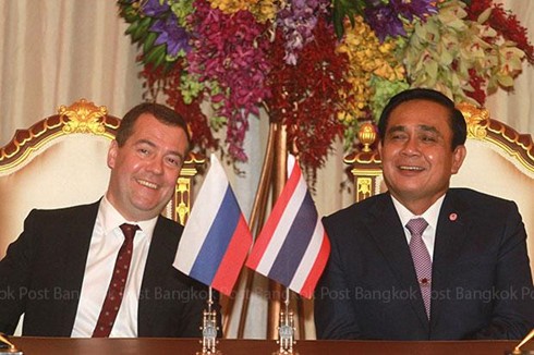 Thailand dan Rusia memperkuat hubungan di banyak segi - ảnh 1