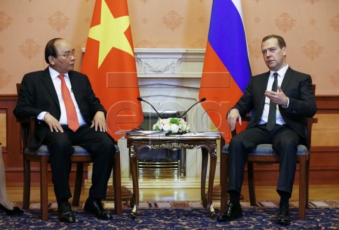 Memperkokoh dan memperkuat hubungan persahabatan dan kemitraan strategis dan komprehensif Vietnam-Federasi Rusia - ảnh 1