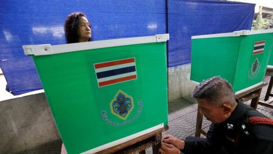 Thailand melakukan referendum tentang UUD ke-20 - ảnh 1