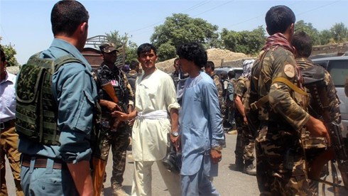 Taliban membunuh 12 polisi Afghanitasn - ảnh 1