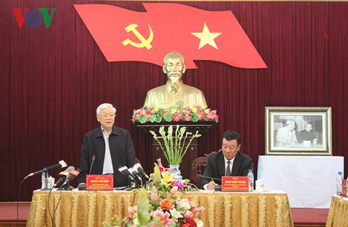 Sekjen Nguyen Phu Trong melakukan kunjungan kerja di provinsi Nam Dinh - ảnh 1