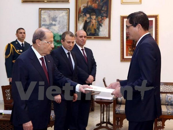 Presiden Libanon ingin mendorong lebih lanjut lagi hubungan yang baik dengan Vietnam - ảnh 1