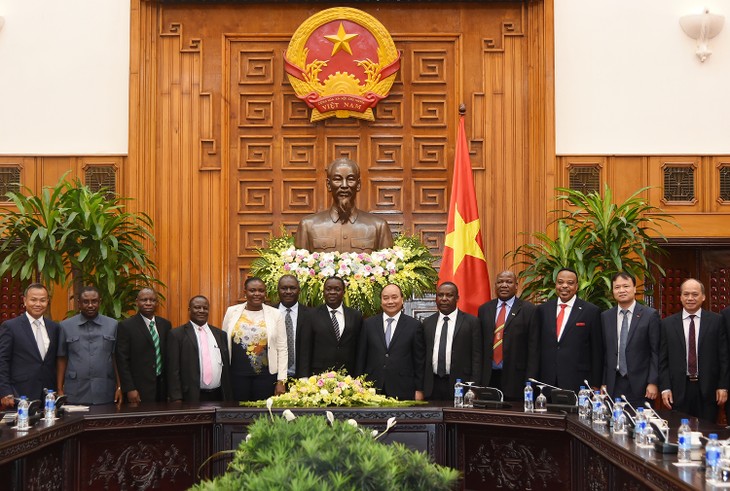 Vietnam dan Tanzania memperkuat hubungan perdagangan - ảnh 1