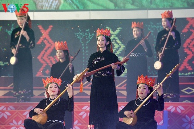 Provinsi Quang Ninh melestarikan kebudayaan berbagai etnis di daerah timur laut - ảnh 1