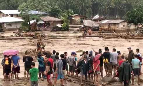 Filipina: Jumlah  orang yang tewas akibat taupan Tembin naik menjadi 200 orang - ảnh 1