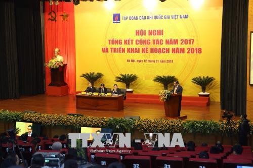 Deputi PM Trinh Dinh Dung: Pemerintah Vietnam terus berjalan seperjalanan dengan PVN - ảnh 1