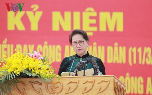 Para komandan dan prajurit Pasukan Keamanan Publik melaksanakan 6 ajaran Presiden Ho Chi Minh - ảnh 1