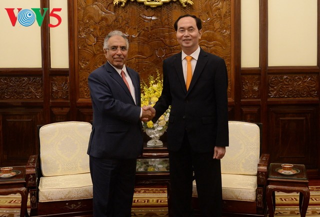 Presiden Tran Dai Quang menerima  Duta Besar Arab Saudari yang berpamitan - ảnh 1