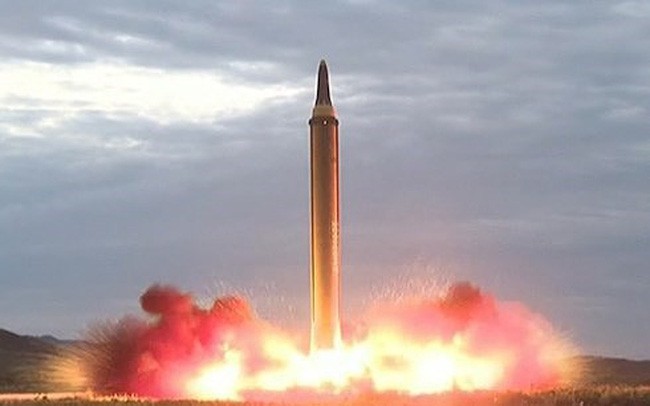 Jepang dan AS mengimbau kepada RDRK supaya menghapus sepenuhnya rudal - ảnh 1