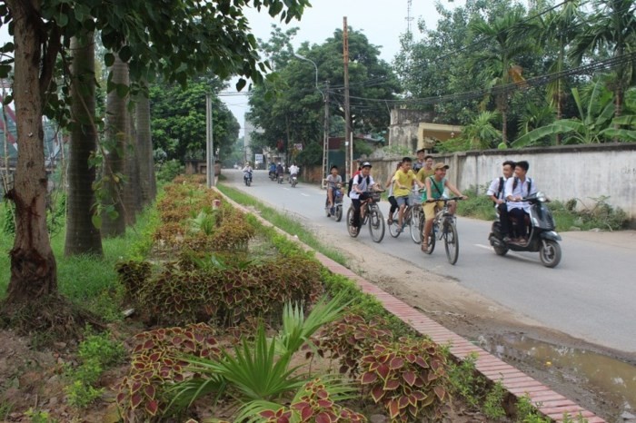 Kecamatan Ta Thanh Oai dengan kesan tentangPresiden Ho Chi Minh menciduk air di pesawahan Quai Chao - ảnh 1