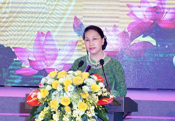    Ketua MN Nguyen Thi Kim Ngan menghadiri upacara peringatan ulang tahun ke-60 kunjungan Presiden Ho Chi Minh di Provinsi Bac Ninh - ảnh 1