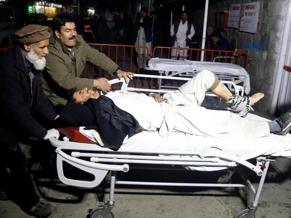 Afghanistan: Jumlah korban dalam serangan bom mobil di Kaul menjadi 90 orang - ảnh 1