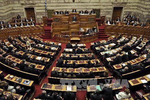 Parlemen Yunani mengesahkan permufakatan mengubah nama negara Makedonia - ảnh 1