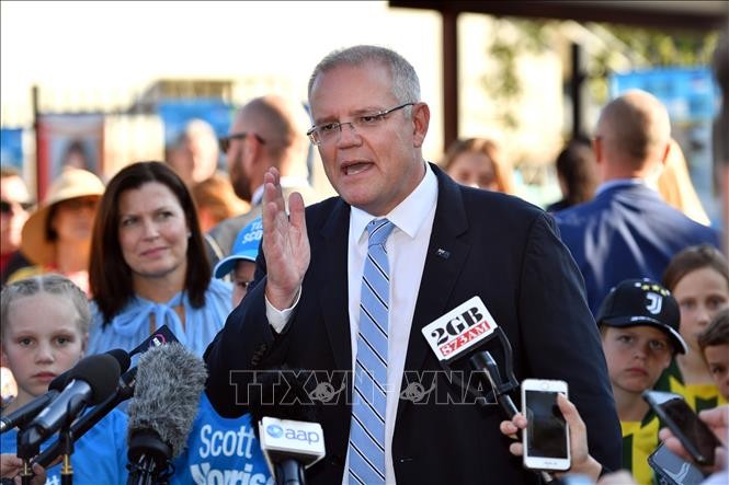 Pemilihan Australia: PM Scott Morrison merayakan kemenangan 