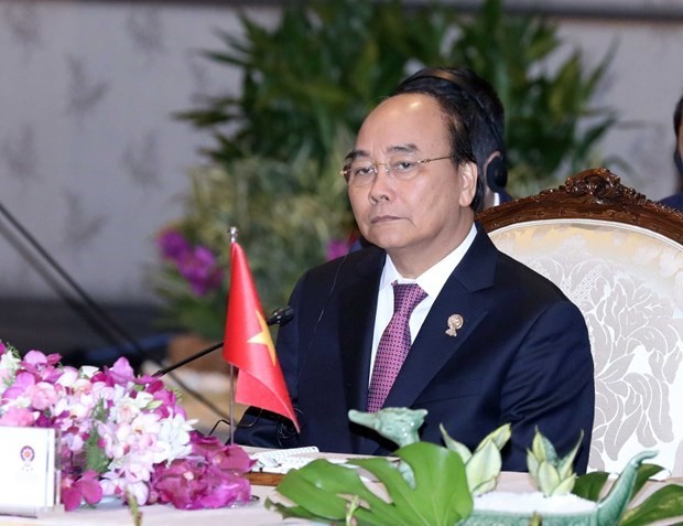 Primer ministro de Vietnam asiste a 35 Cumbre de Asean - ảnh 1