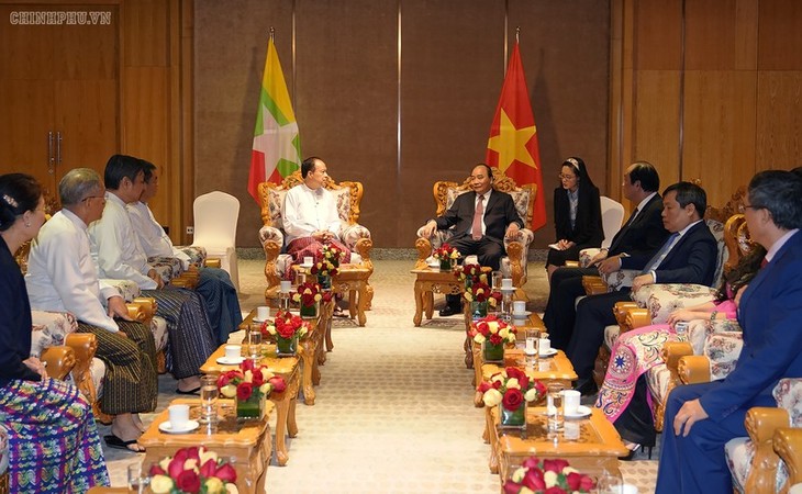 PM Nguyen Xuan Phuc menerima Ketua Asosiasi Persahabatan Myanmar-Viiet Nam - ảnh 1