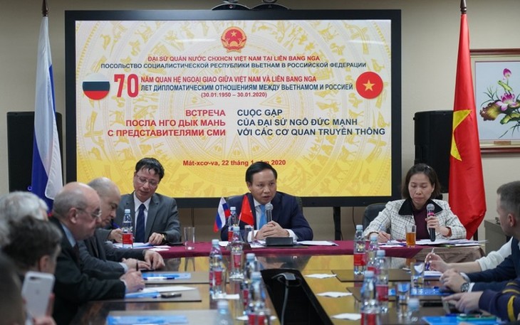 Jumpa pers dan resepsi memperingati ulang tahun ke-70 penggalangan hubungan diplomatik Viet Nam-Federasi Rusia - ảnh 1
