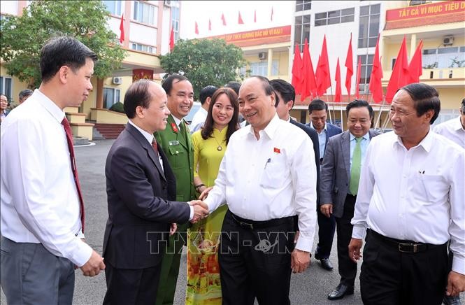 PM Nguyen Xuan Phuc Melakukan Kontak dengan Pemilih Kota Hai Phong - ảnh 1