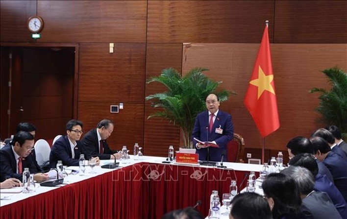 PM Nguyen Xuan Phuc Minta Semua Instansi, Daerah Lawan Wabah secara Tepat Waktu dan Efektif - ảnh 1