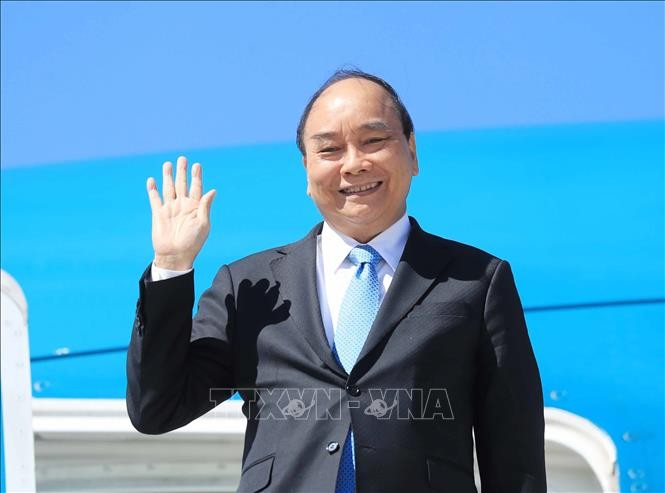 Presiden Nguyen Xuan Phuc Tinggalkan Kota New York Pulang Kembali ke Tanah Air - ảnh 1