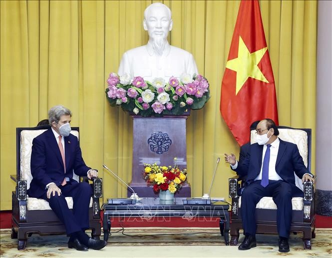 Presiden Nguyen Xuan Phuc: Vietnam Lakukan Upaya Besar untuk Tanggapi Perubahan Iklim - ảnh 1