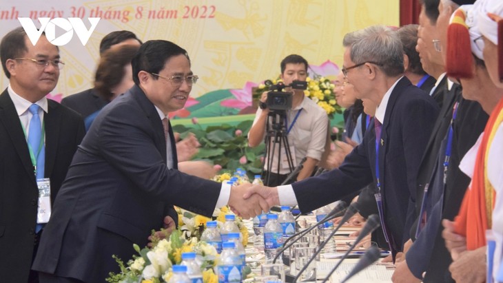 PM Pham Minh Chinh: Agama Selalu Sejalan dengan Bangsa dan Tanah Air - ảnh 1