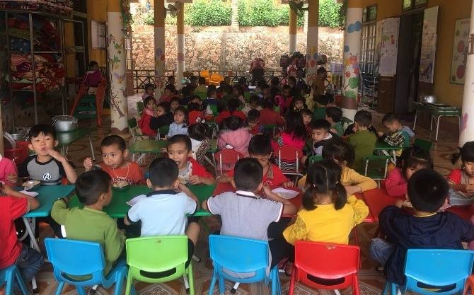 Tulis Lanjut Impian Bersekolah Bagi Anak-Anak di Daerah Pegunungan - ảnh 1