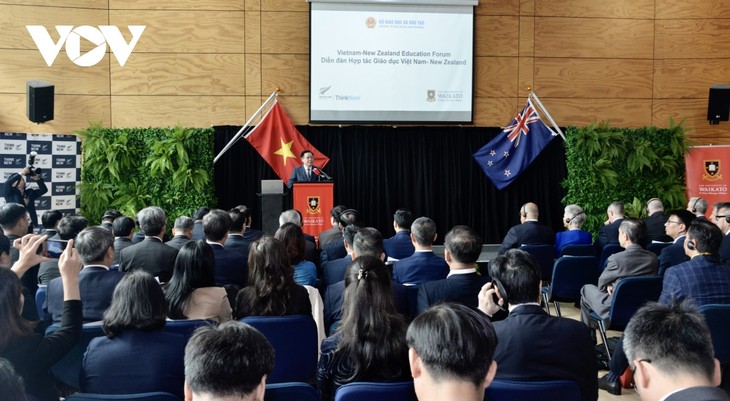 Vietnam dan Selandia Baru Perkuat Kerja Sama di Bidang Pendidikan - ảnh 2