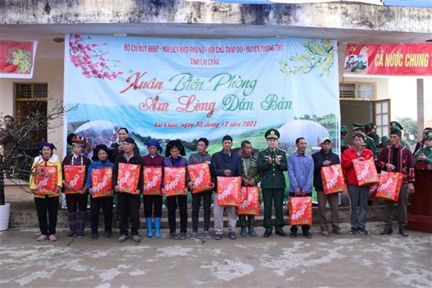 Tentara Perbatasan Provinsi Lai Chau Selenggarakan Penyambutan Awal Musim Semi di Daerah Perbatasan - ảnh 1
