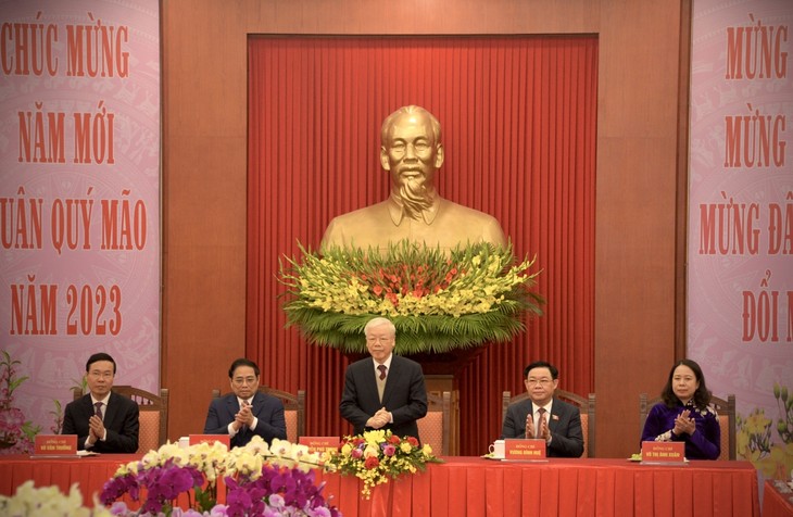 Sekjen Nguyen Phu Trong Mengucapkan Selamat Hari Raya Tet kepada Pemimpin, Para Mantan Pemimpin Partai Komunis, Negara, Rakyat dan Prajurit Seluruh Negeri - ảnh 1