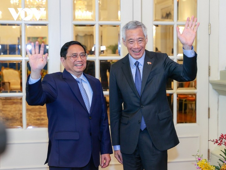 Kunjungan PM Pham Minh Chinh ke Singapura Mendatangkan Hasil Praktis bagi Kedua Pihak - ảnh 1