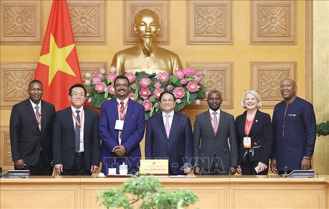 PM Pham Minh Chinh Terima Delegasi Pemimpin Kementerian Pertanian Negara-Negara - ảnh 1