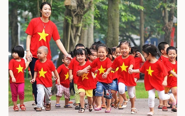 Hak Anak-Anak di Vietnam Selalu Dijamin - ảnh 1